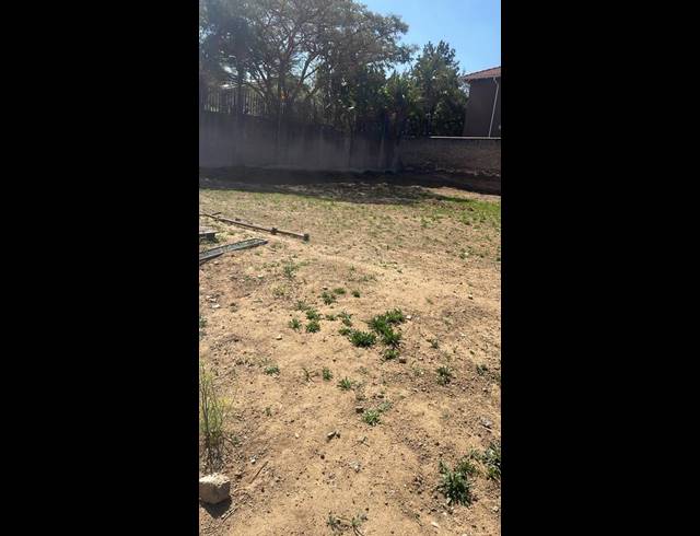 LAND FOR SALE IN FOURWAYS